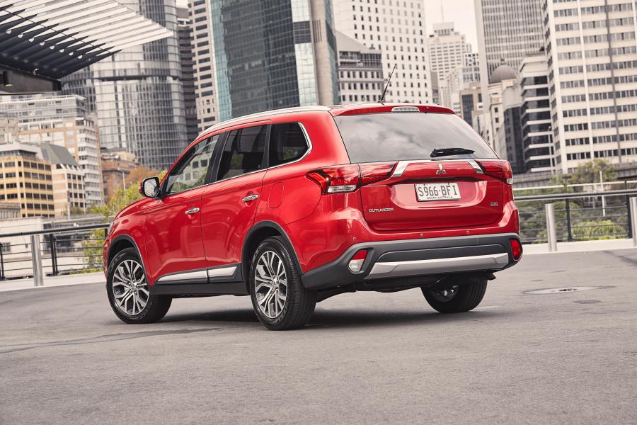  Mitsubishi Outlander 2015 года  (AU) (фото 28 из 40)